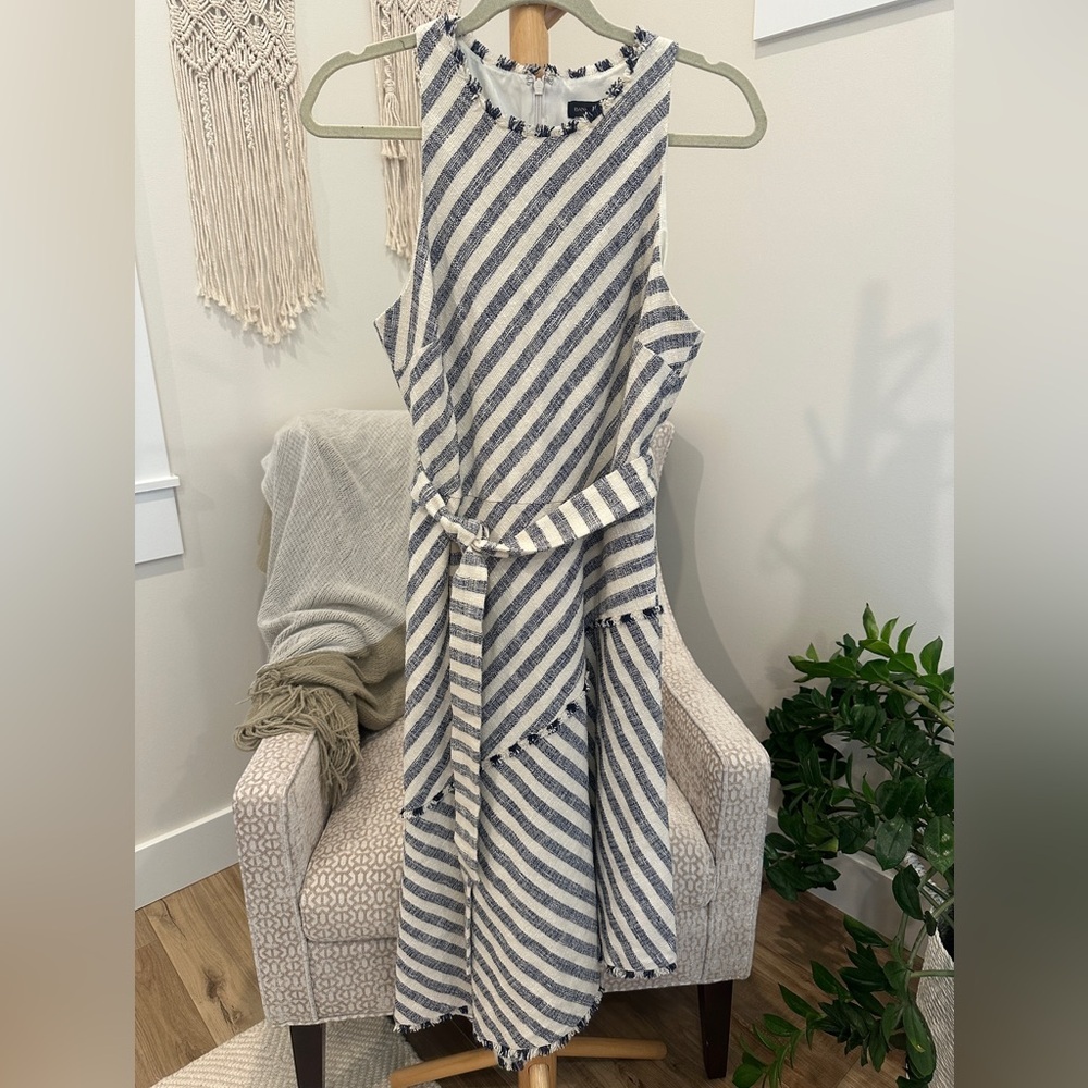 Banana Republic Striped Tweed Belted Dress Size 10 Navy Cream Fringe Midi - Picture 2 of 7